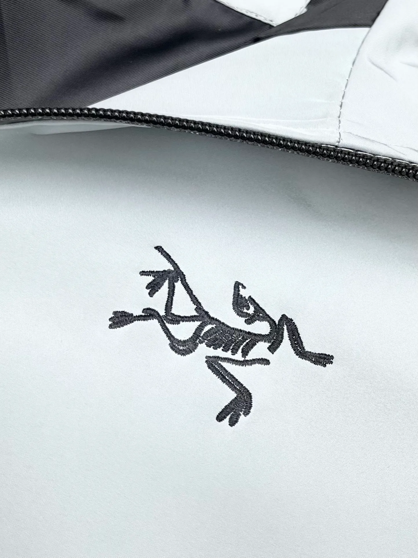 Same Style， ， ！2026 New Arrival ，Original Premium ！ Breathable ， ， ， Quality。 ！ ， ！Sizes：M～3XL